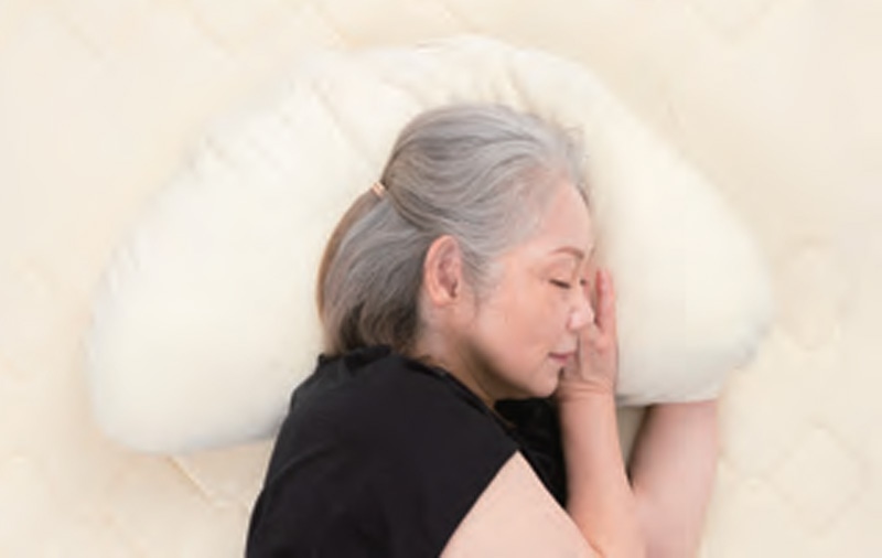 横向き寝の様子