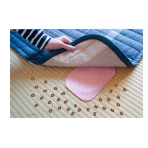 置くだけ簡単ダニシート