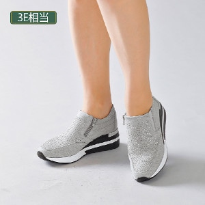 ビジュー付き厚底ウォーキングシューズ